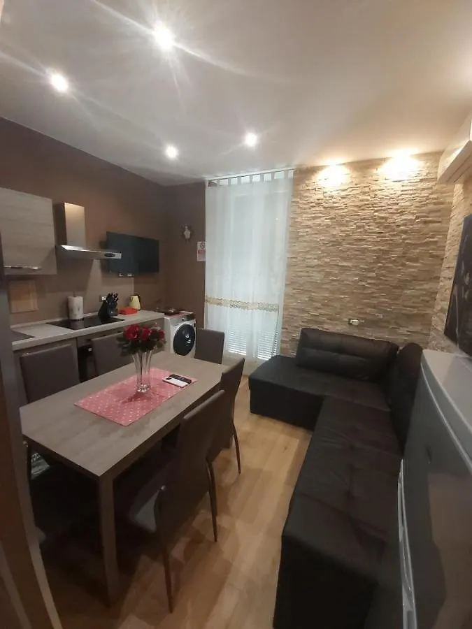 Lodging 5 Terre Porto & La Spezia 2 0*,